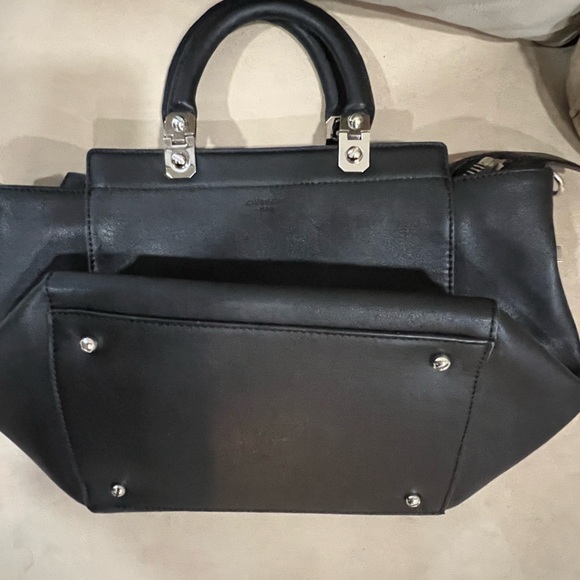 [Sold] Givenchy HDG leather purse in great condition - Picture 9 of 11